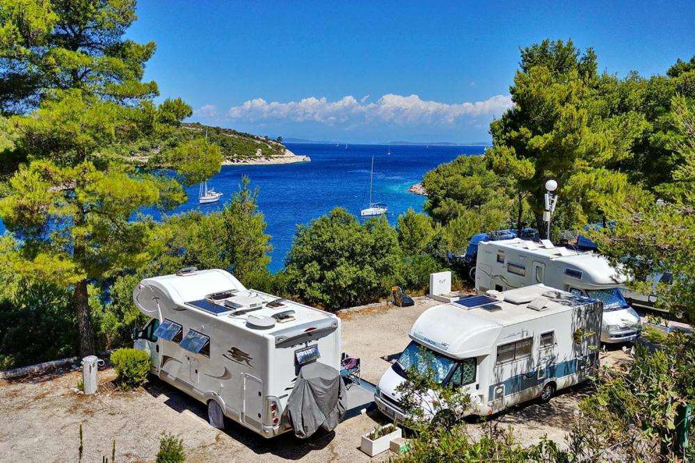 Kamp Vira Mobile Homes Hvar Town Exterior photo